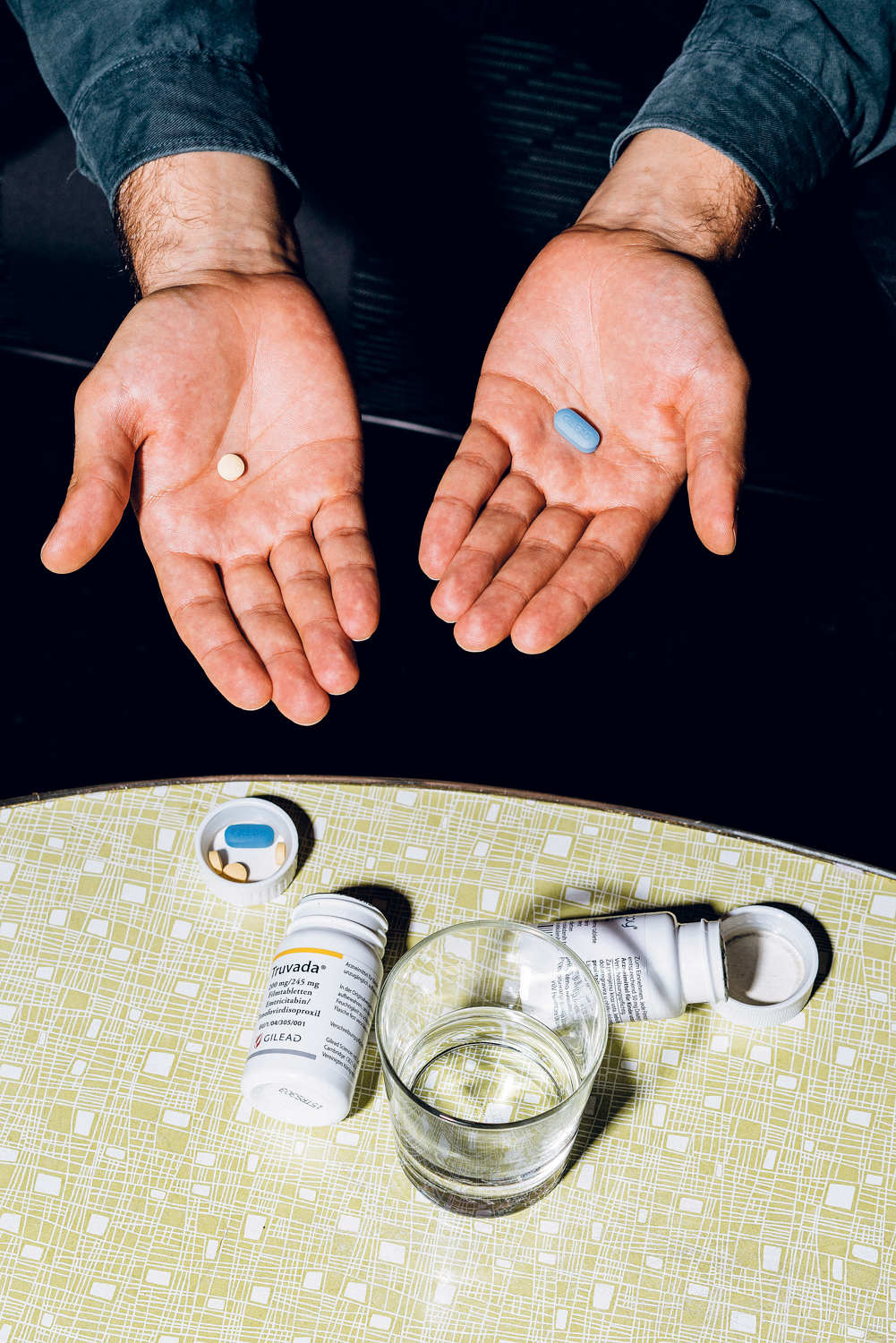 Die PEP-Therapie dauert einen Monat lang, in dem der Patient zwei verschiedene Medikamente (Truvada und Tivicay) nimmt. Kosten priviat: 1800 Euro. Foto: Marko Mestrovic