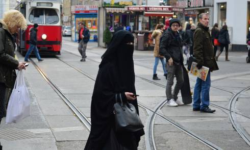 Burka, Niqab, Verschleierung