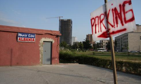 Albanien, Tirana, Party, Parking